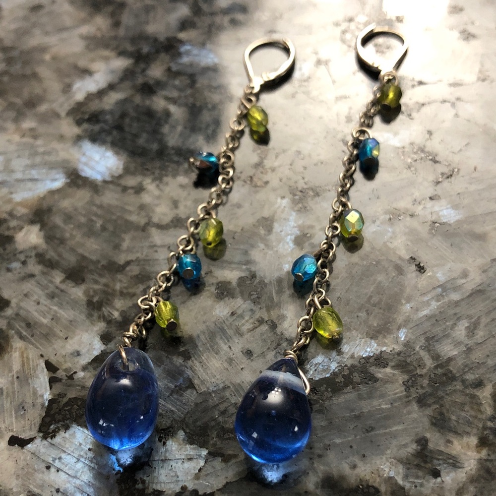Elegant Blue and Green faceted stone TearDrop Modern Chain Earrings